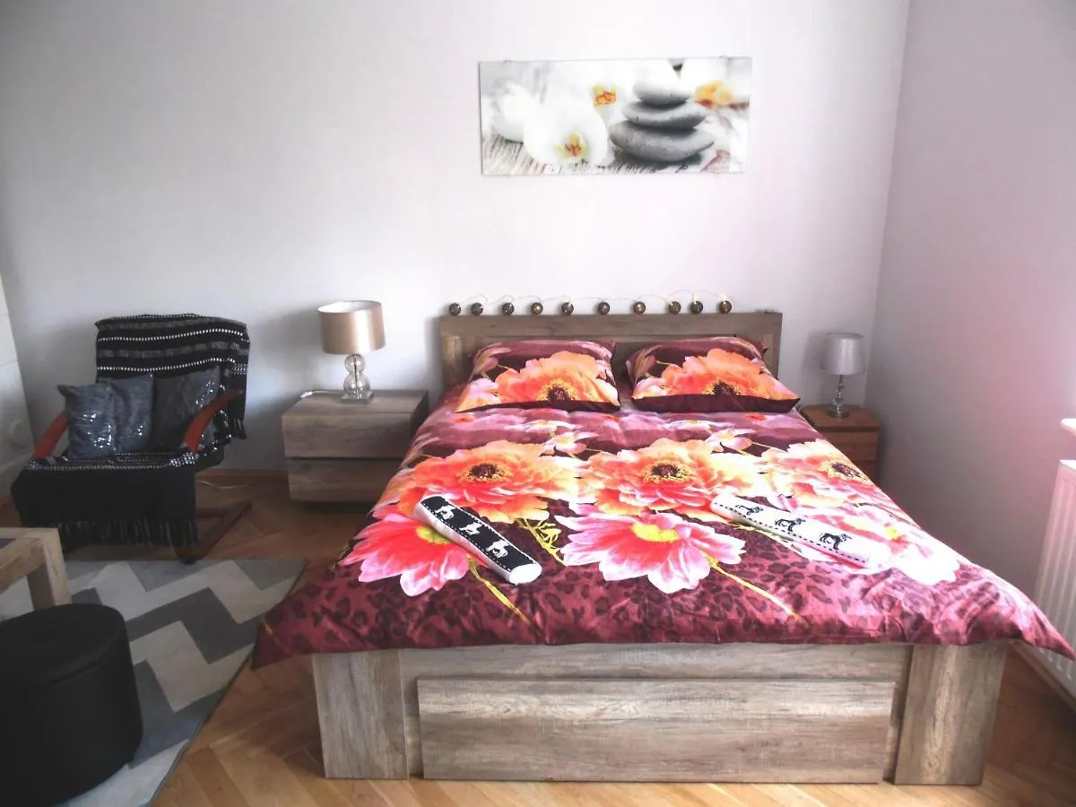 Apartament Orchidea Krasków 0*,  Πολωνία