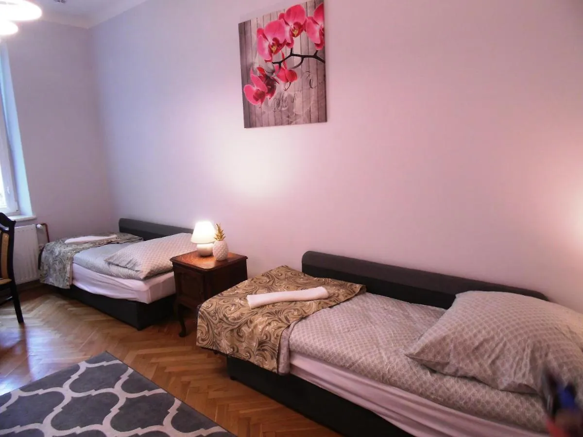 Apartament Orchidea Krasków 0*,